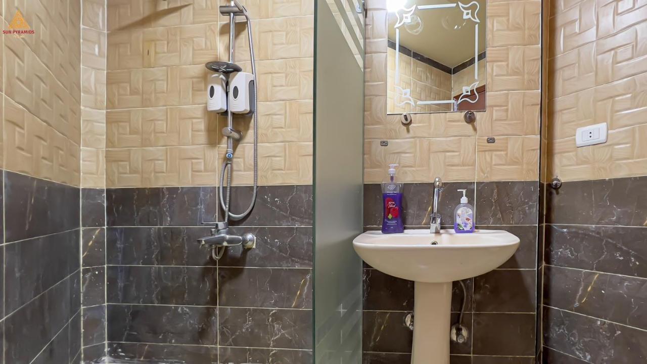 Full Pyramids View Apartment With Balcony For 8 P Kafrat al Jabal Екстер'єр фото