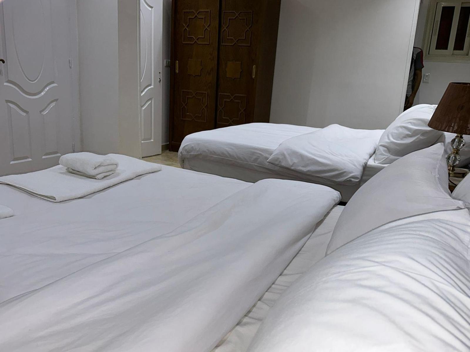 Full Pyramids View Apartment With Balcony For 8 P Kafrat al Jabal Екстер'єр фото