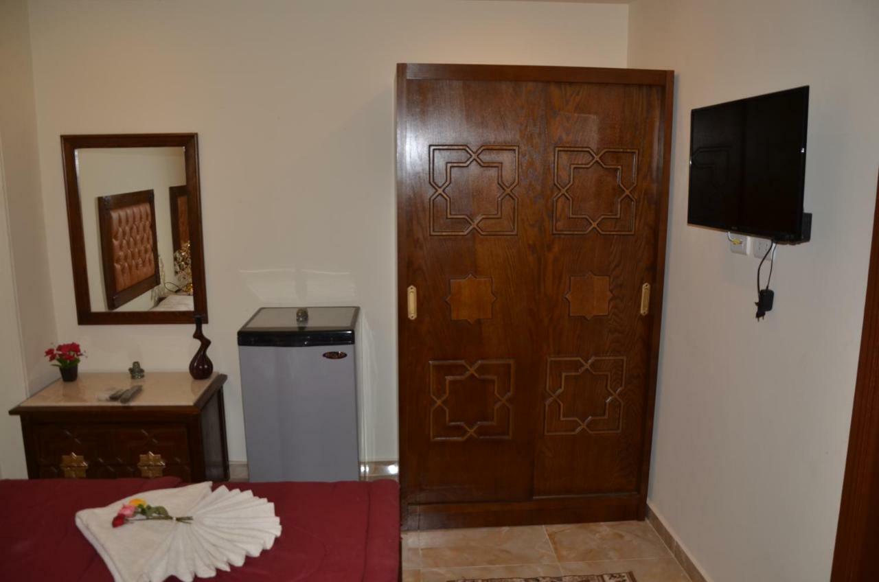 Full Pyramids View Apartment With Balcony For 8 P Kafrat al Jabal Екстер'єр фото